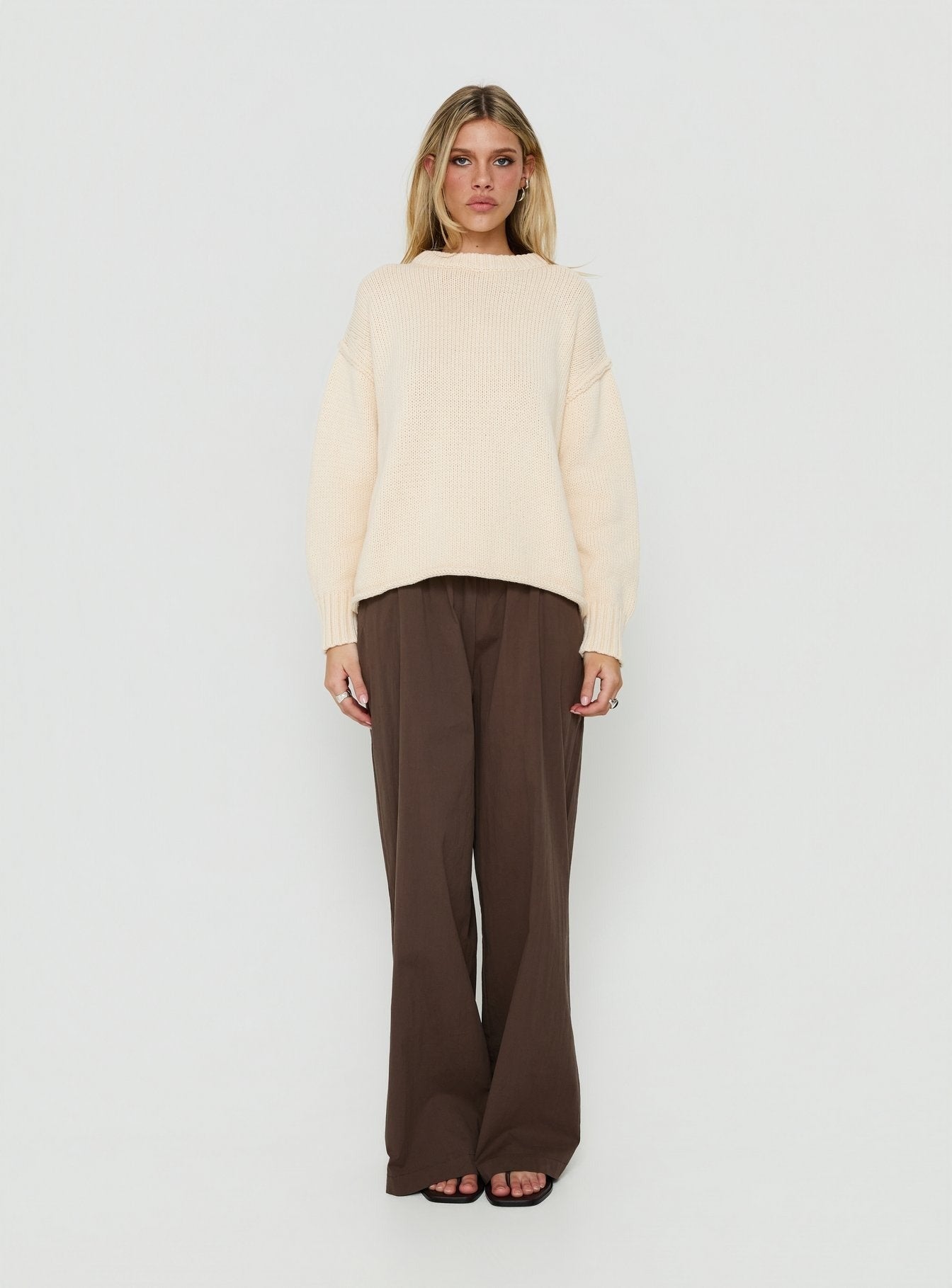 Wilda Crew Neck Knit Sweater Cream