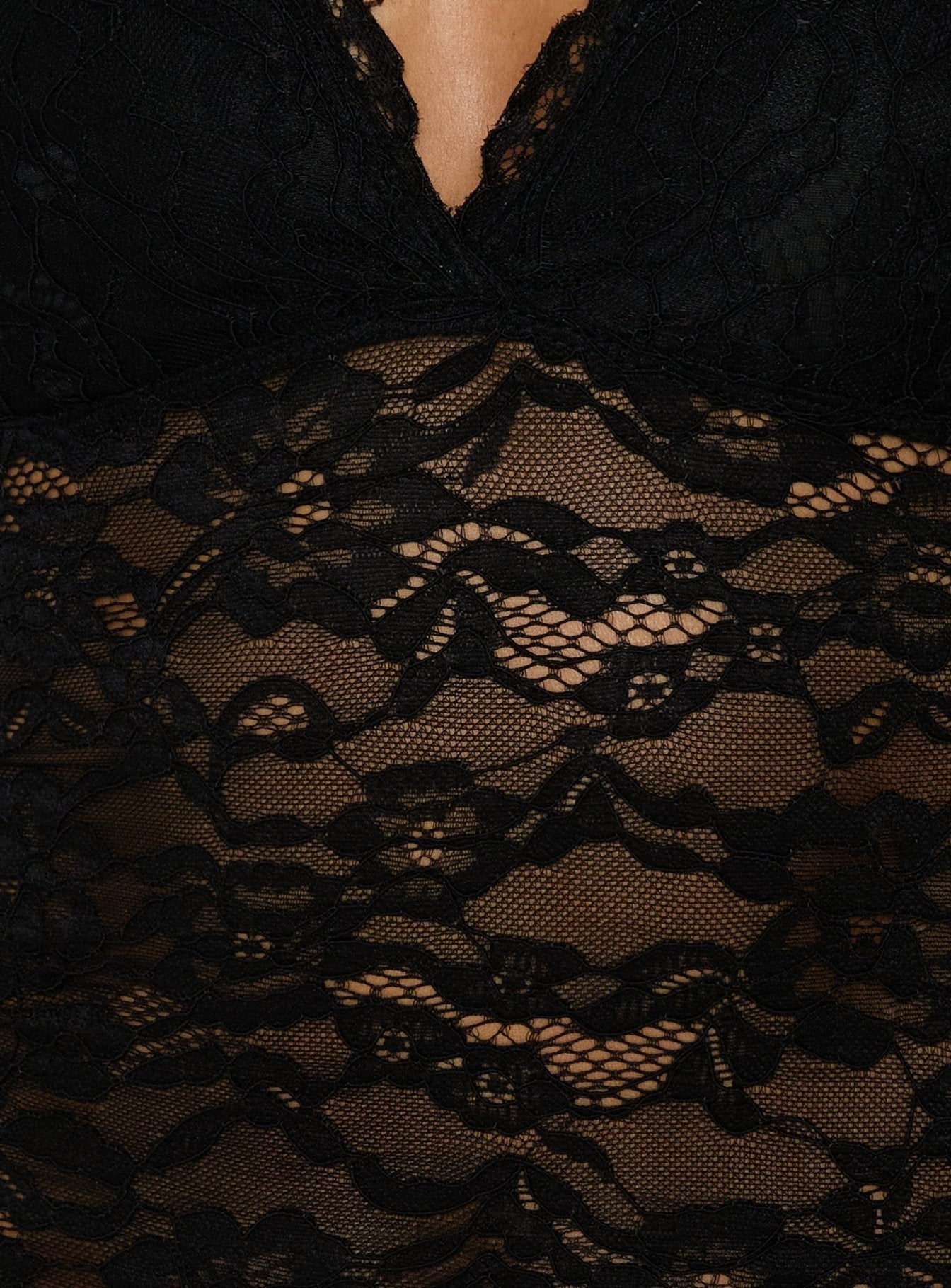 Sloen Lace Halter Top Black