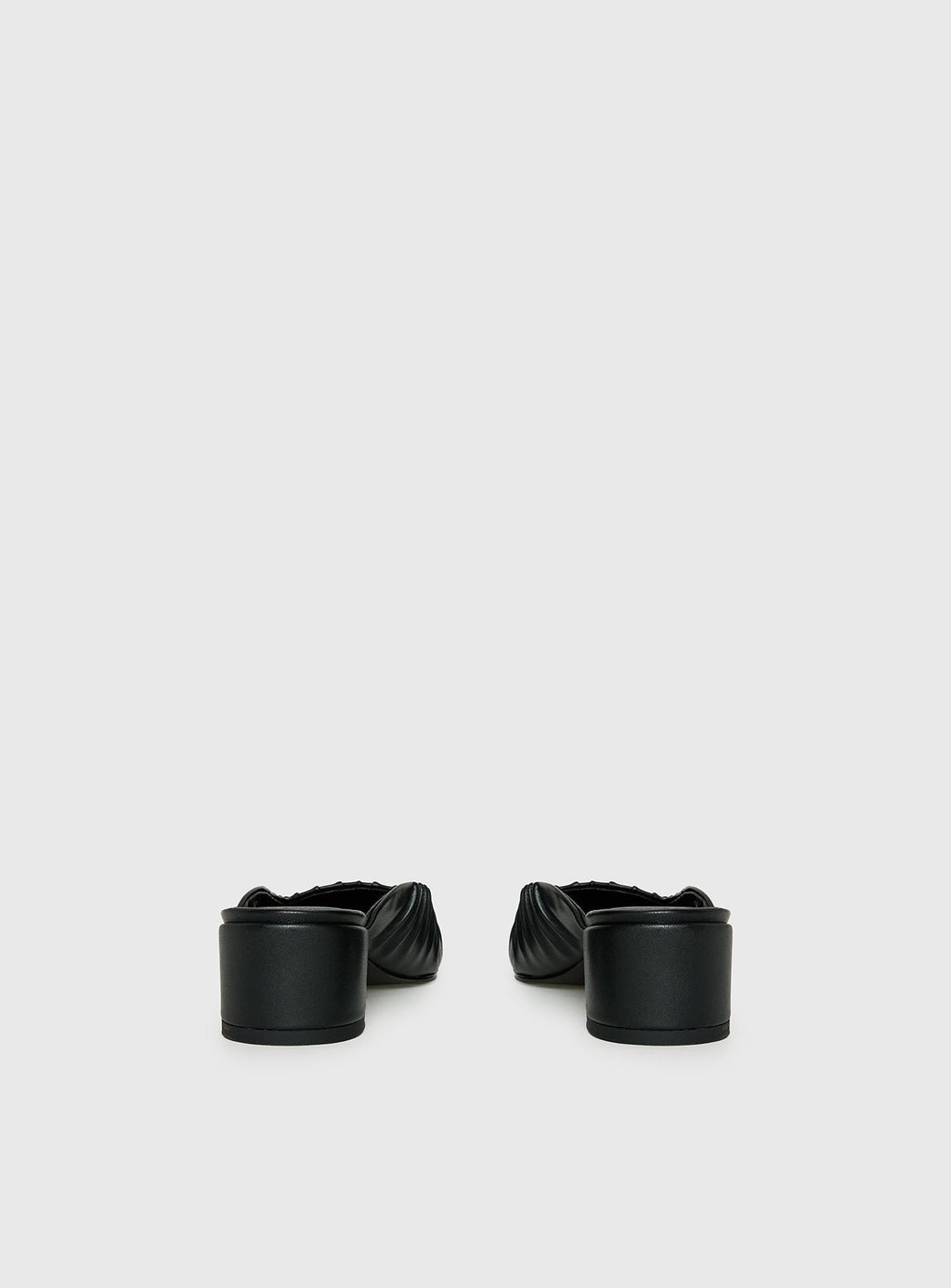 Larietta Ballet Heels Black