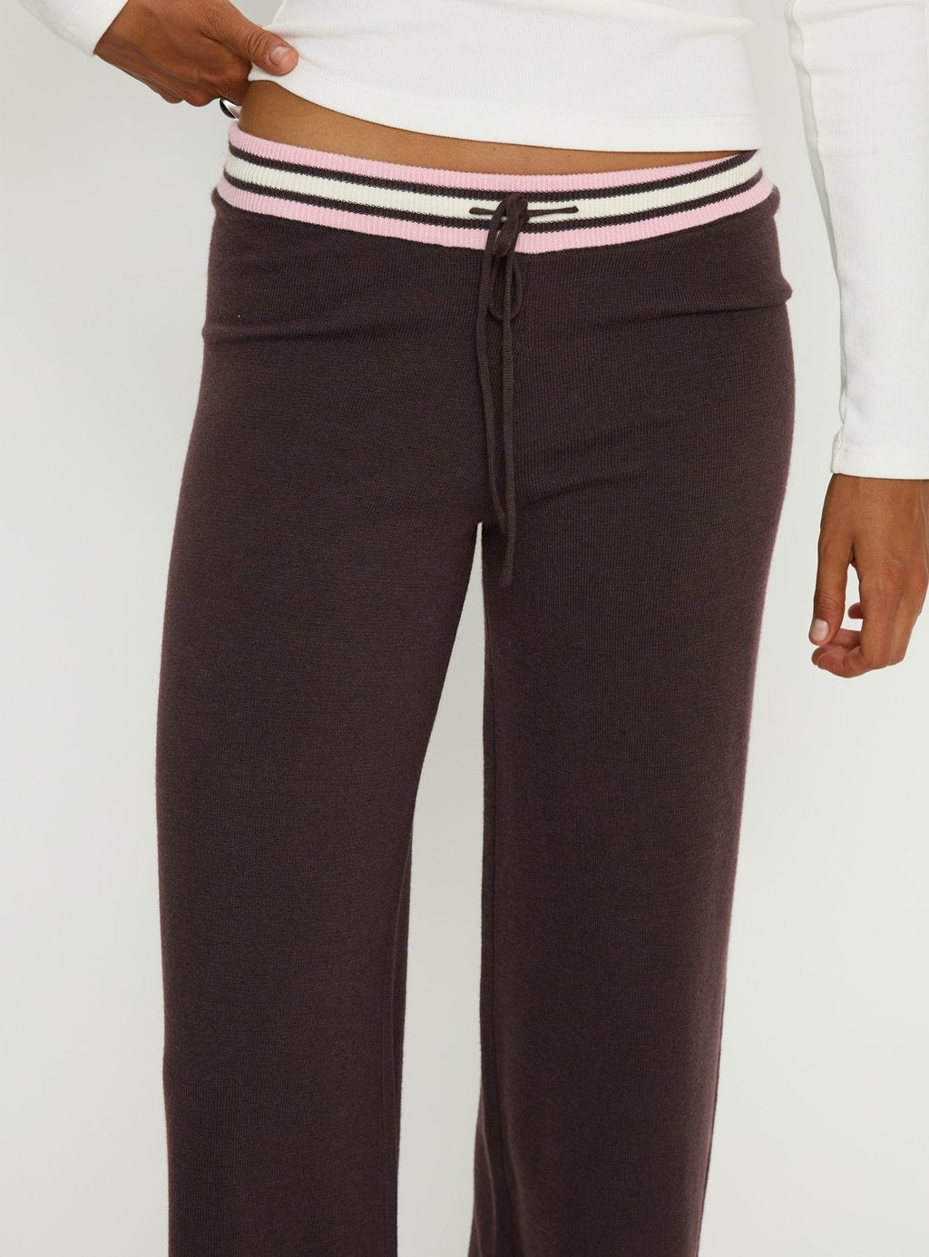 Felisha Low Waist Knit Pants Brown