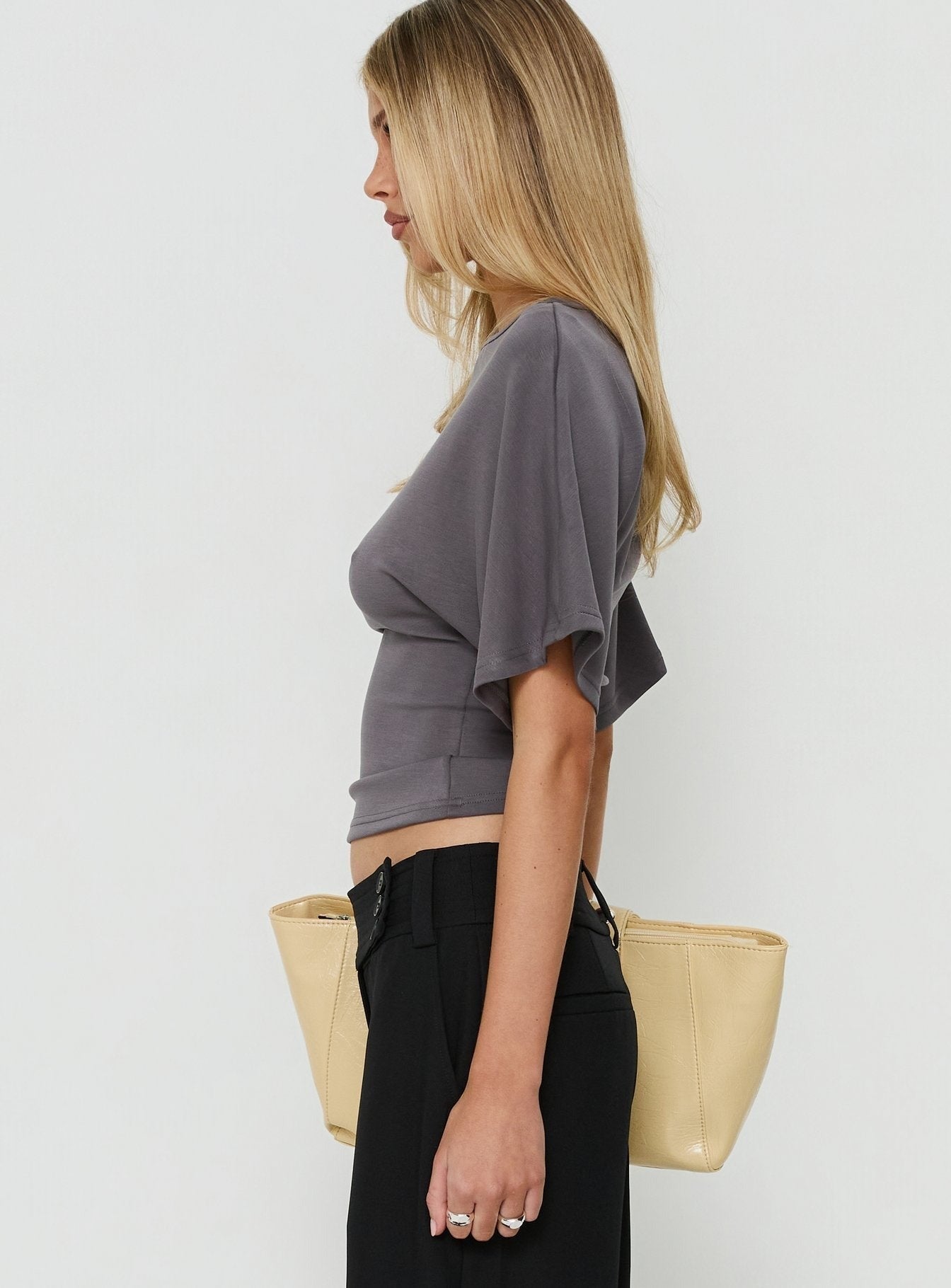 Arazia Cinched Short Sleeve Top Charcoal