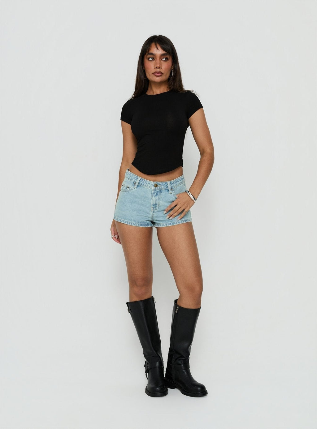 Valentinna Short Sleeve Curved Hem Top Black