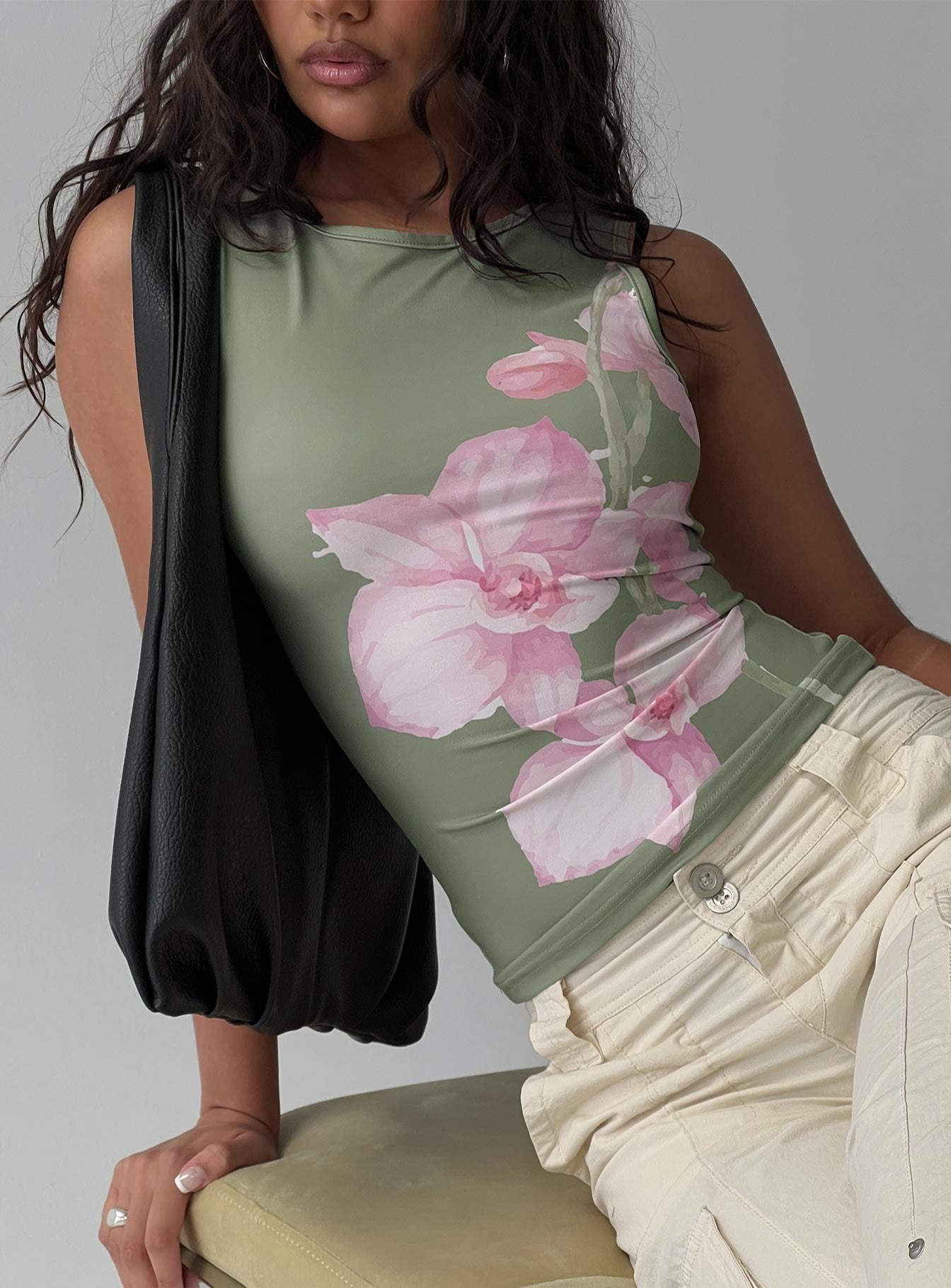 Yosefine Graphic Tank Top Green Floral