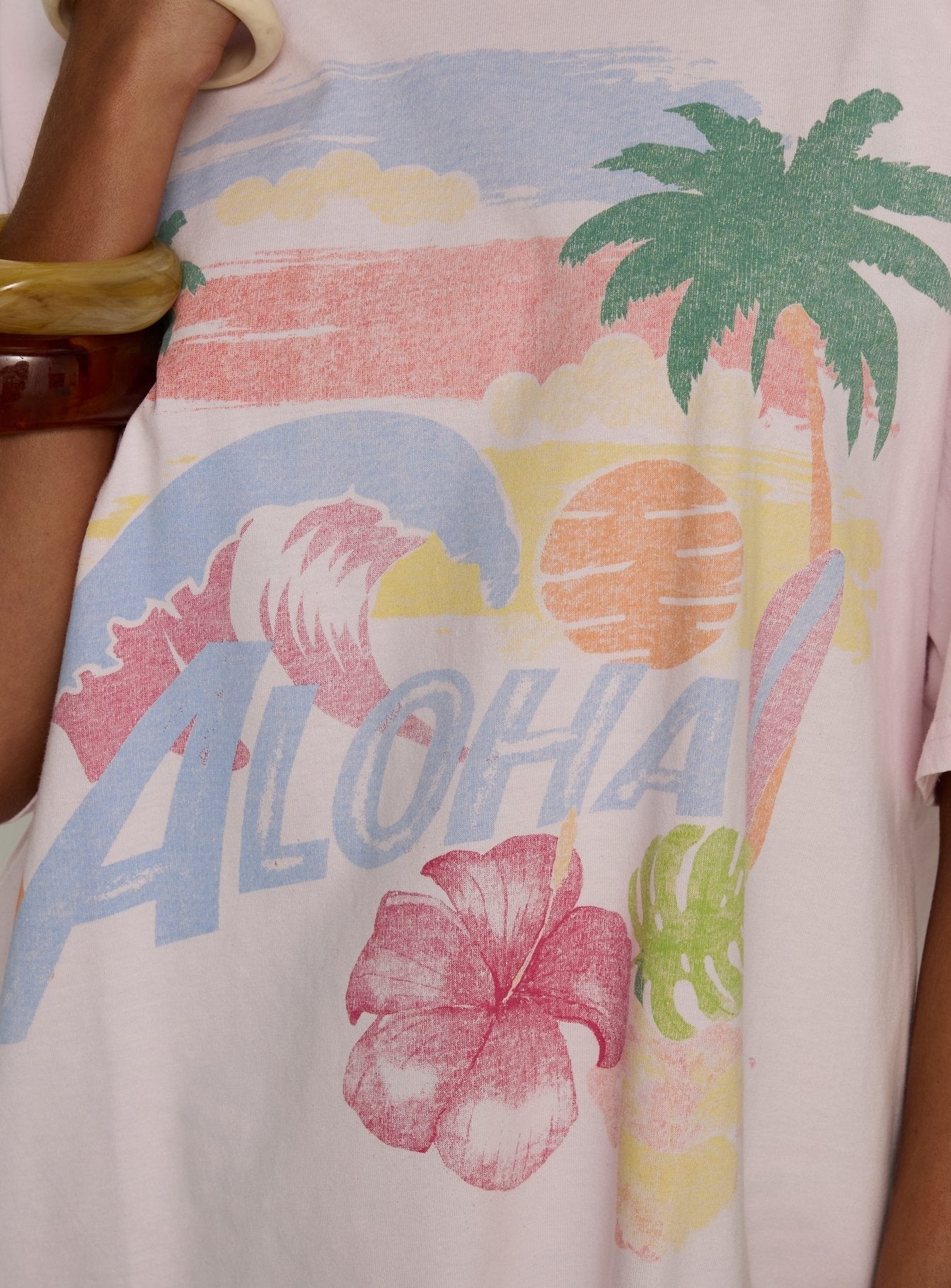 Hawaiian Greetings Oversized Graphic Tee Washed Pink