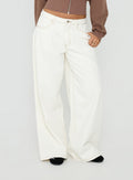 Naylor Mid Rise Wide Leg Jeans Cream Petite